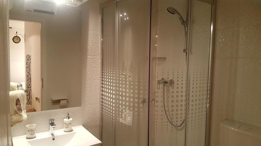 Apartment Romance สปลิท ภายนอก รูปภาพ